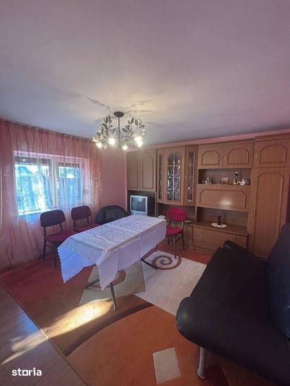 Casă cu 3 camere cu Teren 600 Mp în Central