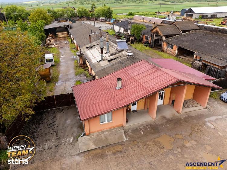 Spațiu comercial, de 700 mp, în Ghelința