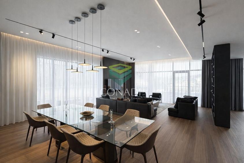 Apartament cu 5 camere semidecomandat în Băneasa