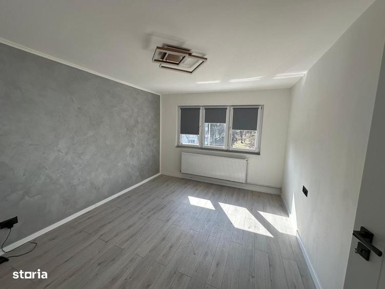 Garsonieră decomandată în Sud