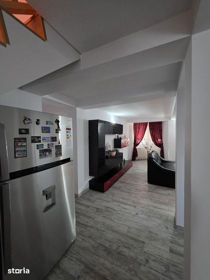 Casă cu 5 camere cu Teren 770 Mp în Mihail Kogălniceanu