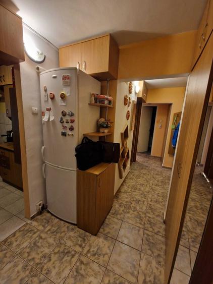 Apartament cu 3 camere decomandat în Dacia