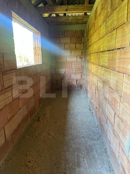 Casă individuală cu 4 camere cu Canalizare în Exterior Sud
