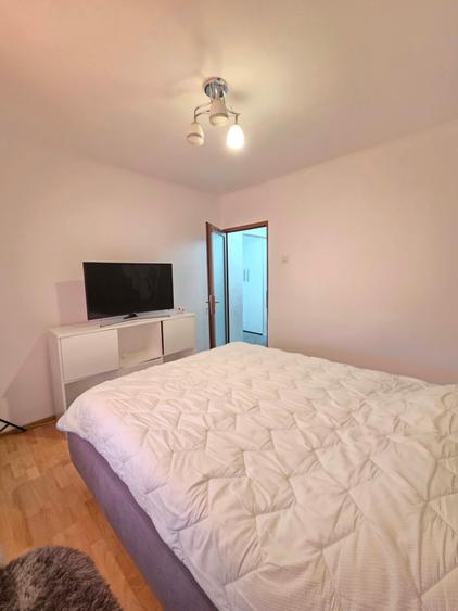 Apartament cu 2 camere decomandat în Școlilor