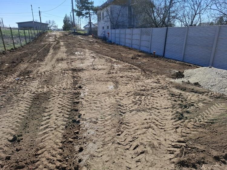 Teren Construcții intravilan de 2290 mp, în Coșoveni
