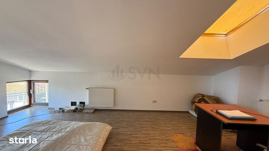 Casă cu 7 camere cu Teren 187 Mp în Grivița