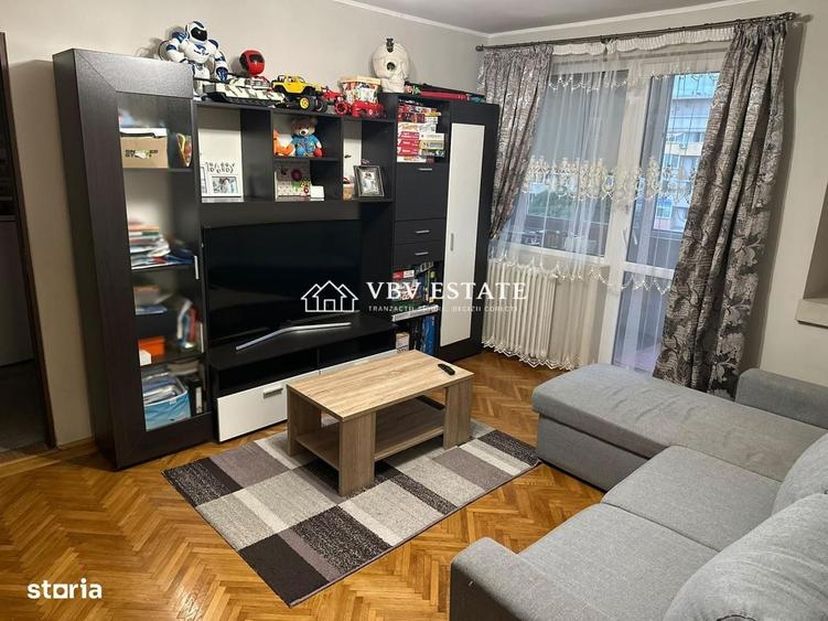 Apartament cu 2 camere semidecomandat în 1 Mai
