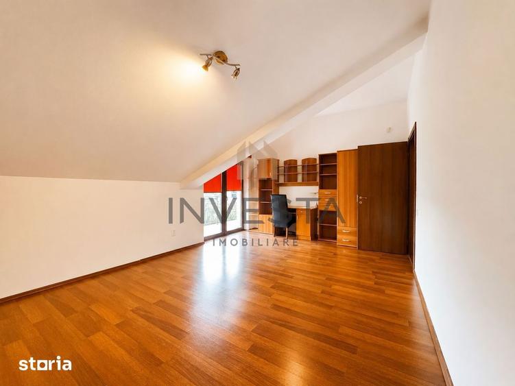 Casă cu 5 camere cu Teren 456 Mp în Becaș