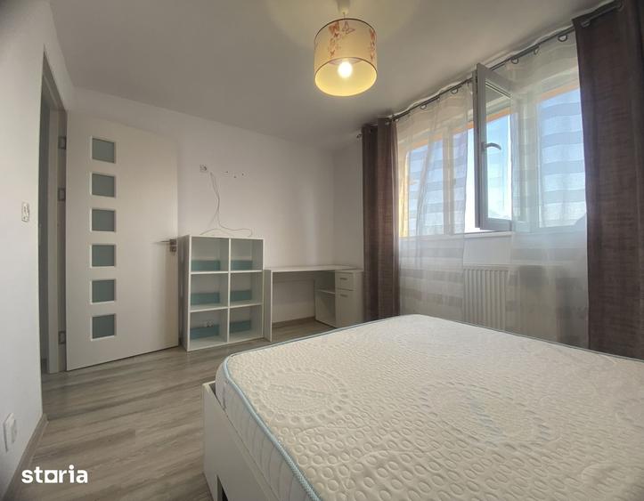 Apartament cu 2 camere semidecomandat în Micro 11