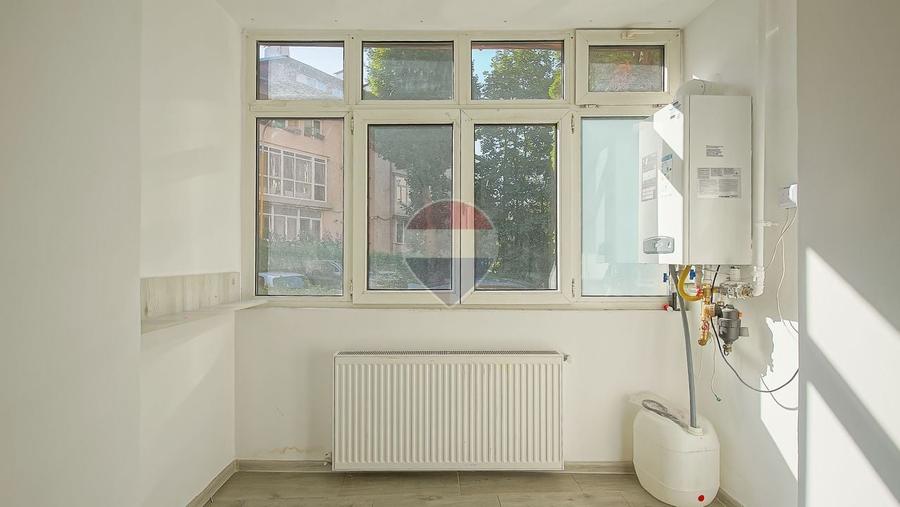 Spațiu comercial, de 68 mp, în Astra