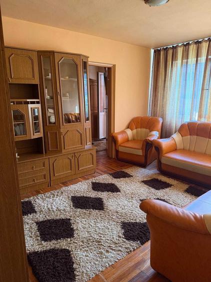 Apartament cu 2 camere în Micro 6