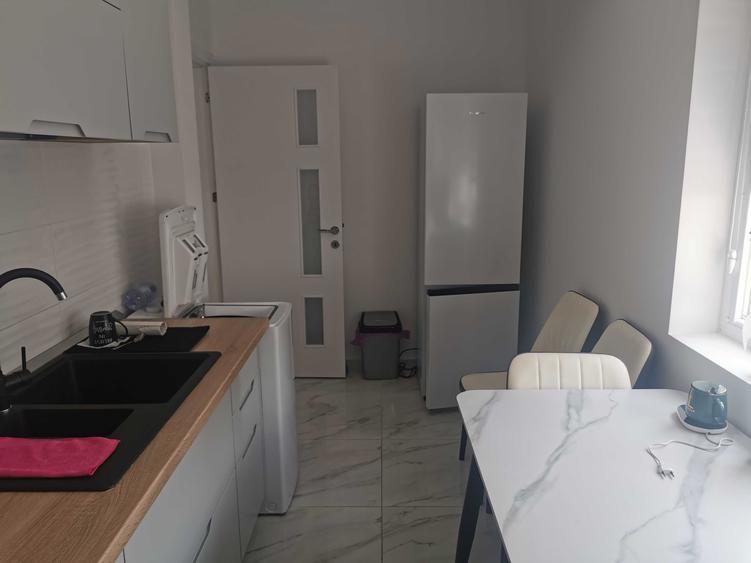 Apartament cu 2 camere decomandat în Exterior Vest