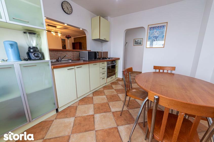 Apartament cu 2 camere decomandat, mobilat în Decebal
