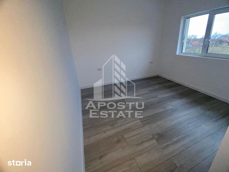 Casă cu 4 camere cu Teren 126 Mp în Moșnița Nouă