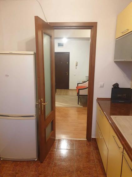 Inchiriez apartament 2 cam decomandat - 2