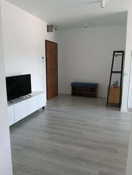 Apartament cu 2 camere semidecomandat în Nufărul