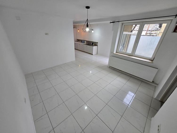 Casă cu 4 camere în Iosia