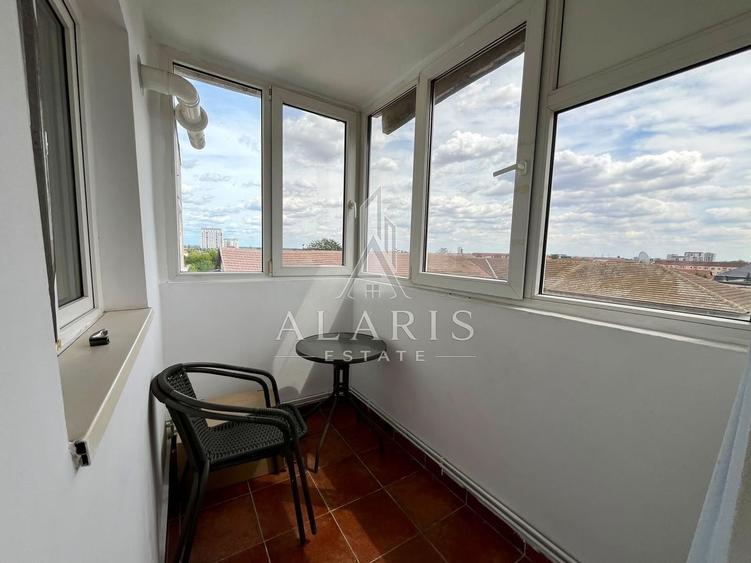 Apartament cu 3 camere decomandat, mobilat în Complex Studențesc