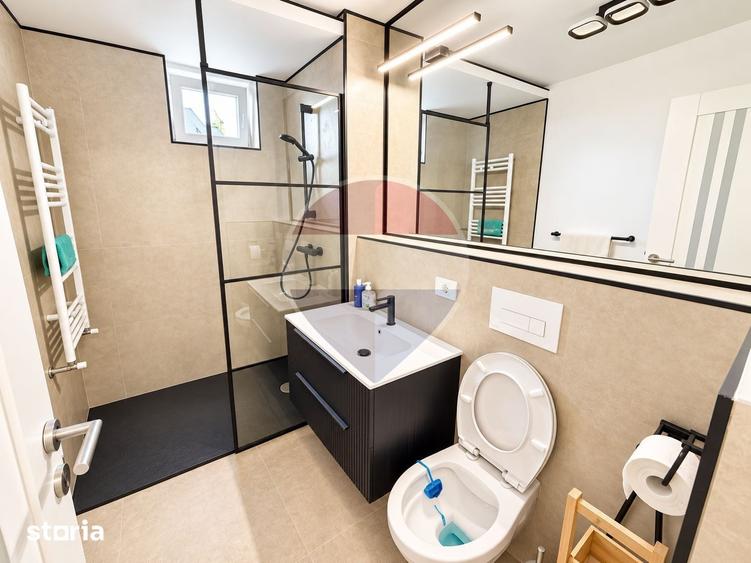 Apartament cu 3 camere în Delfinariu