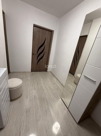 Vand apartament 2 camere