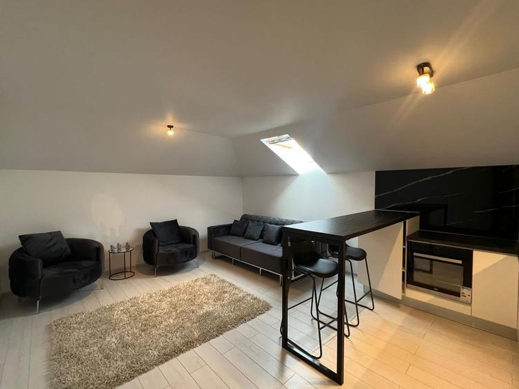 Apartament cu 2 camere decomandat, mobilat în Chiajna