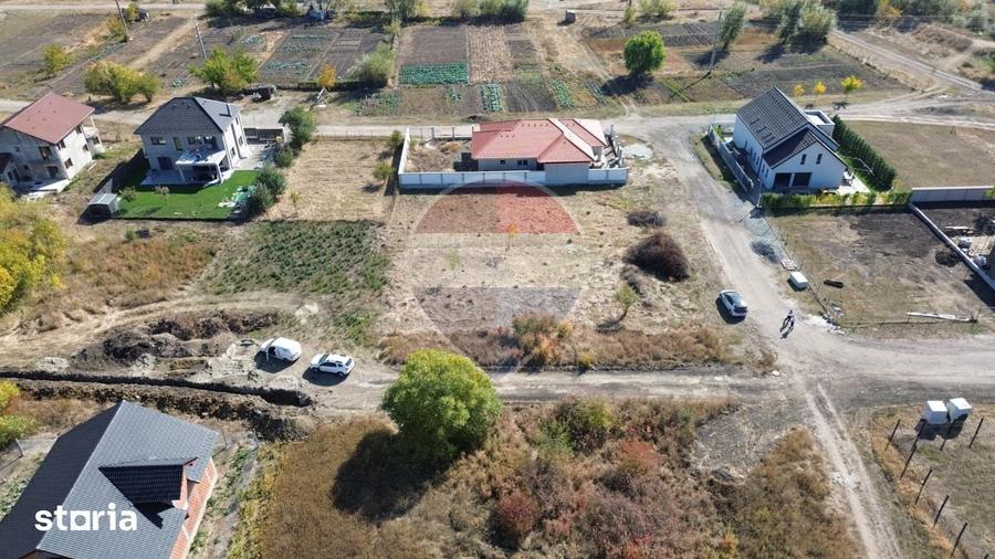 Teren de 500 mp, în Veterani