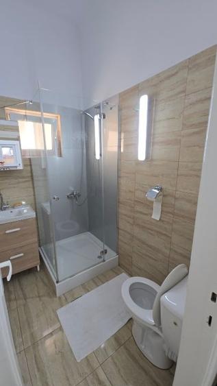 Apartament cu 4 camere decomandat, mobilat în Domenii