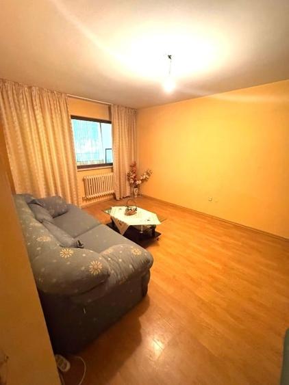 Apartament cu 3 camere circular în Tomis Nord