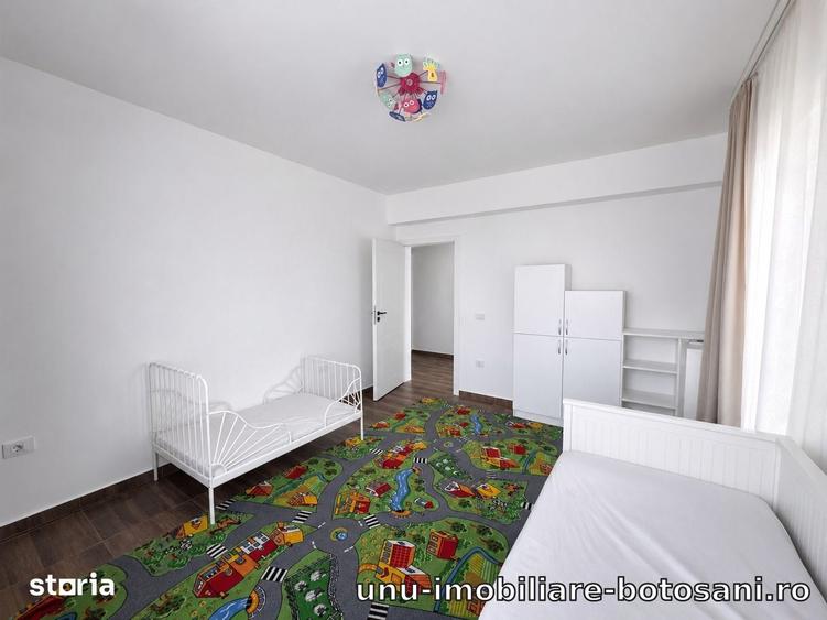 Casă cu 4 camere cu Teren 250 Mp în Central