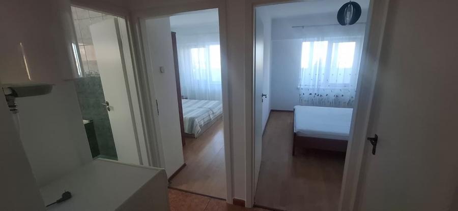Apartament cu 3 camere decomandat în Bucur Obor
