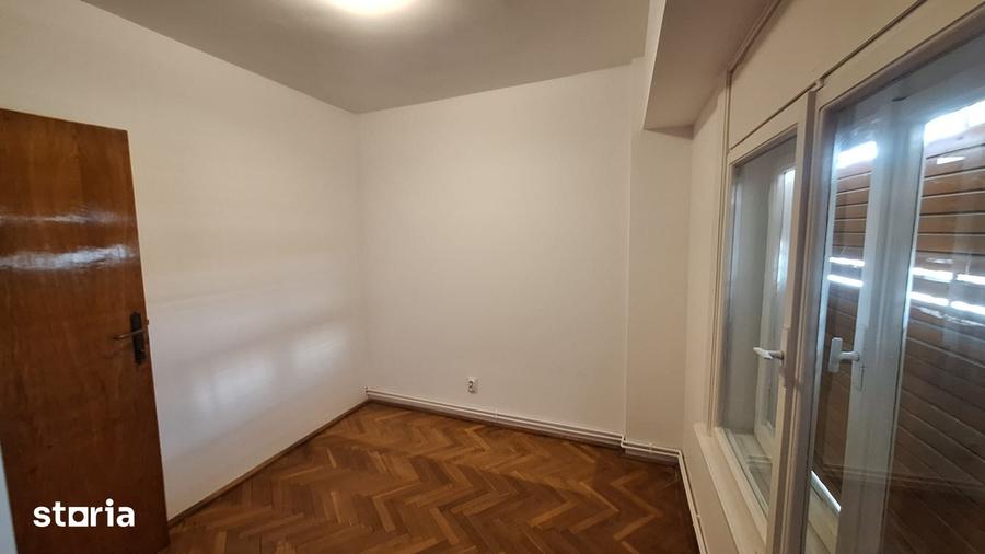 Apartament cu 4 camere în Olimpia-Stadion