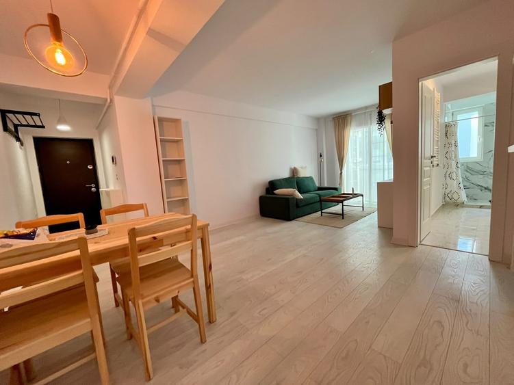 Apartament cu 2 camere semidecomandat în Valea Adâncă