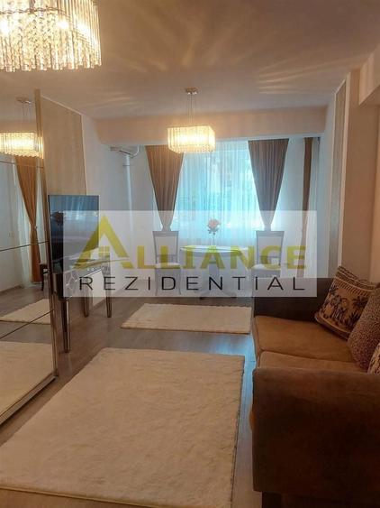 Apartament cu 2 camere decomandat, mobilat în Central