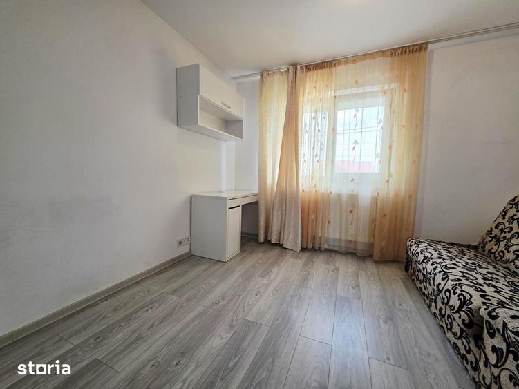 Casă cu 4 camere cu Teren 200 Mp în Trivale