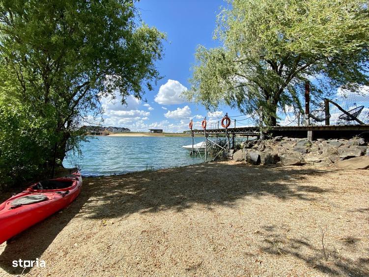 Casa spa?ioasa cu garaj ?i teren de 1750mp, ie?ire la lac - 13