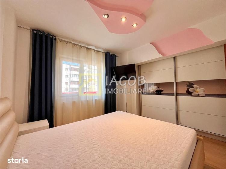 Apartament cu 2 camere decomandat în Republicii