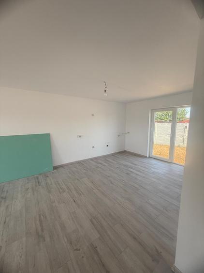 Casă individuală cu 3 camere cu Teren 280 Mp în Vârteju