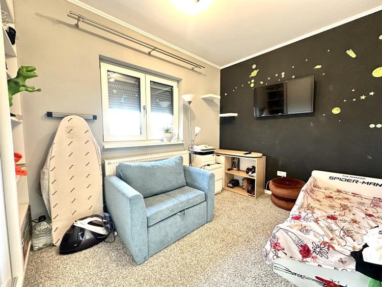 Duplex cu 4 camere cu Canalizare în Dumbrăvița