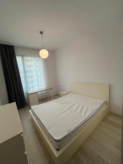 Apartament cu 3 camere decomandat în Take Ionescu
