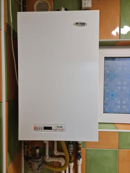 Apartament cu 2 camere semidecomandat, mobilat în