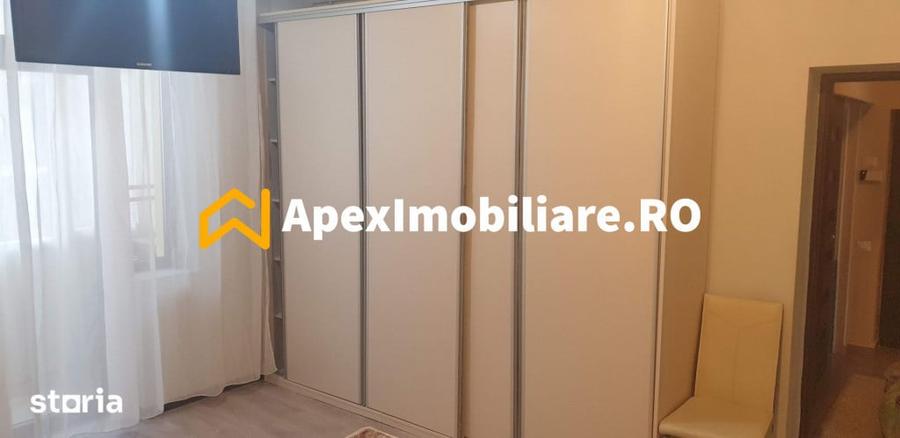 Apartament cu 3 camere decomandat în Domenii