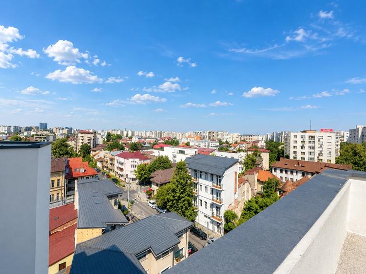 Apartament cu 3 camere decomandat în Eminescu