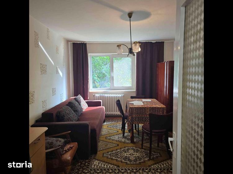 Apartament cu 3 camere în Progresul