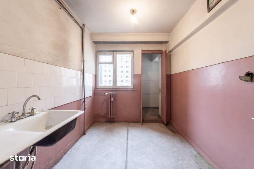 Apartament cu 3 camere decomandat în Negru Vodă