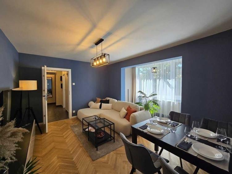 Apartament cu 3 camere semidecomandat în Circumvalațiunii