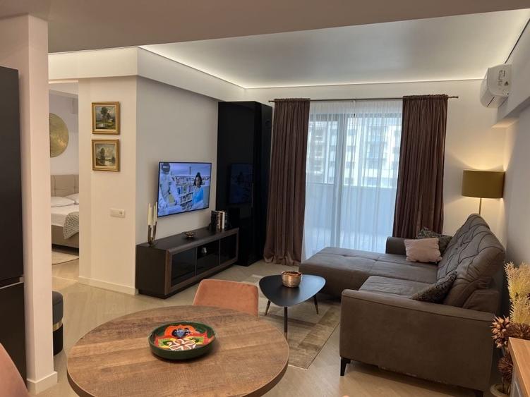 Apartament cu 3 camere decomandat în Nord