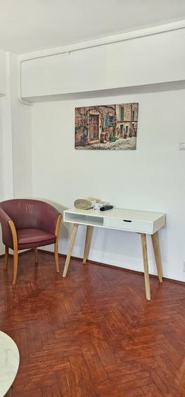 Apartament cu 2 camere decomandat în Calea Victoriei