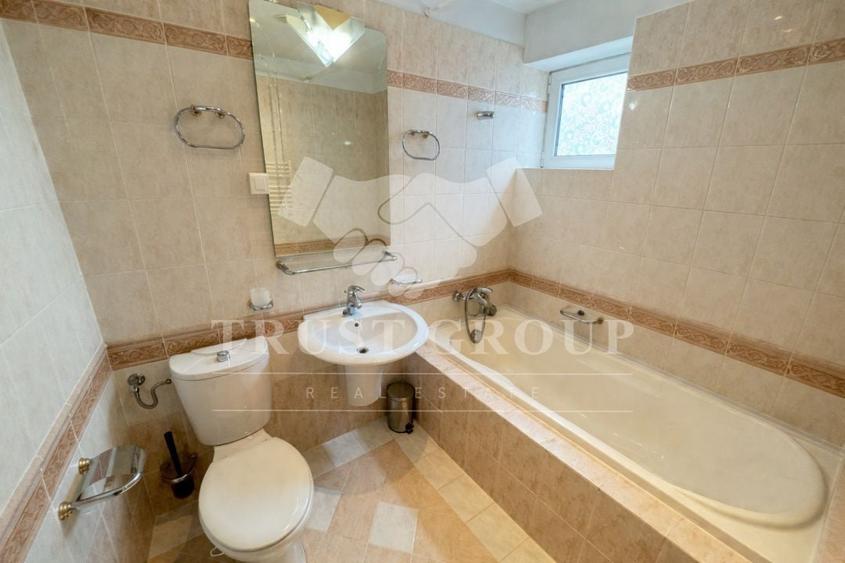 Apartament cu 3 camere în Clucerului