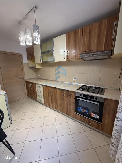 Inchiriere Apartament 3 camere in Lacul Tei cu centrala si parcare - 1