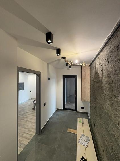Spațiu comercial, de 33 mp, în Florești
